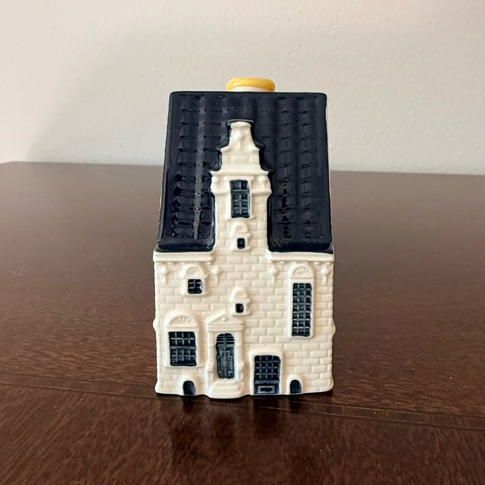 KLM Blue Delft Ceramic House
